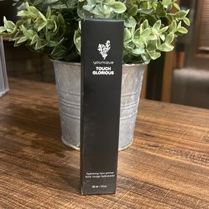Younique Touch Glorious hydrating face primer